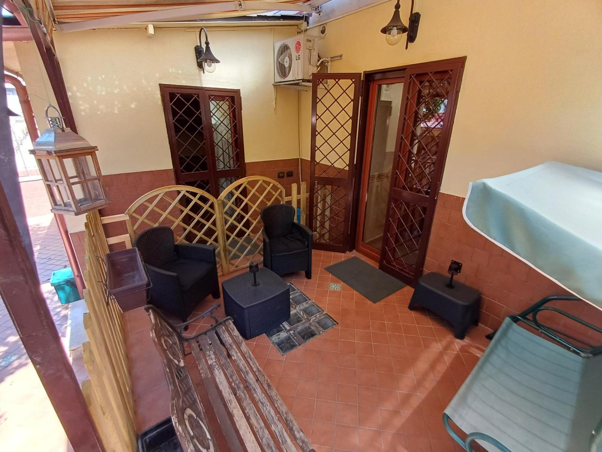 Ostello Napoli Town エクステリア 写真