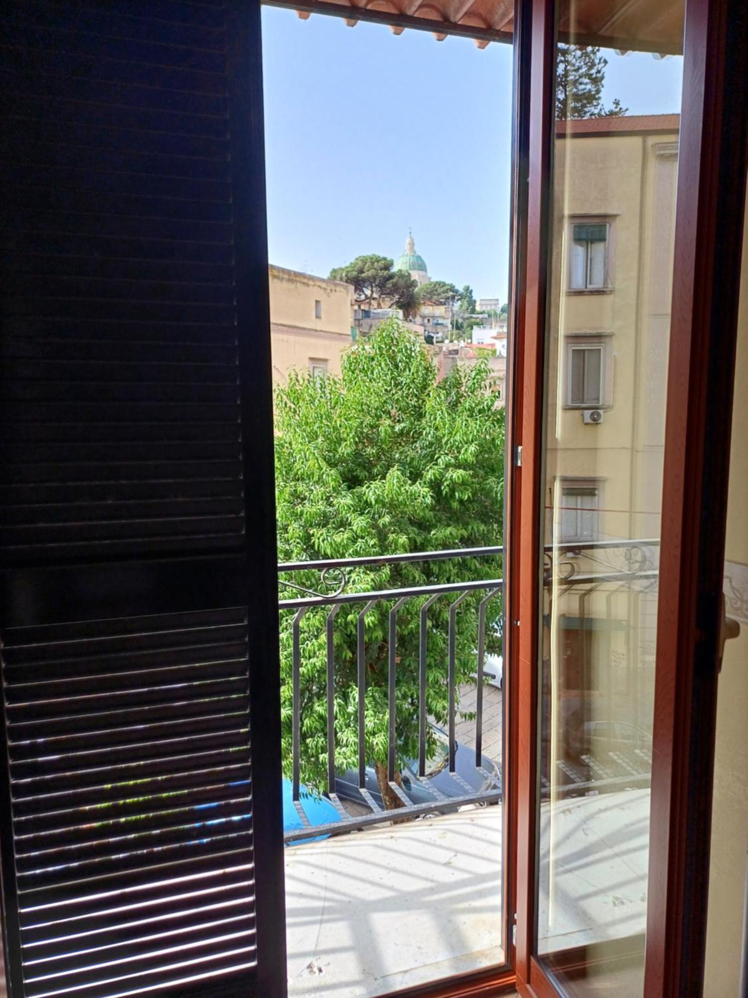 Ostello Napoli Town エクステリア 写真